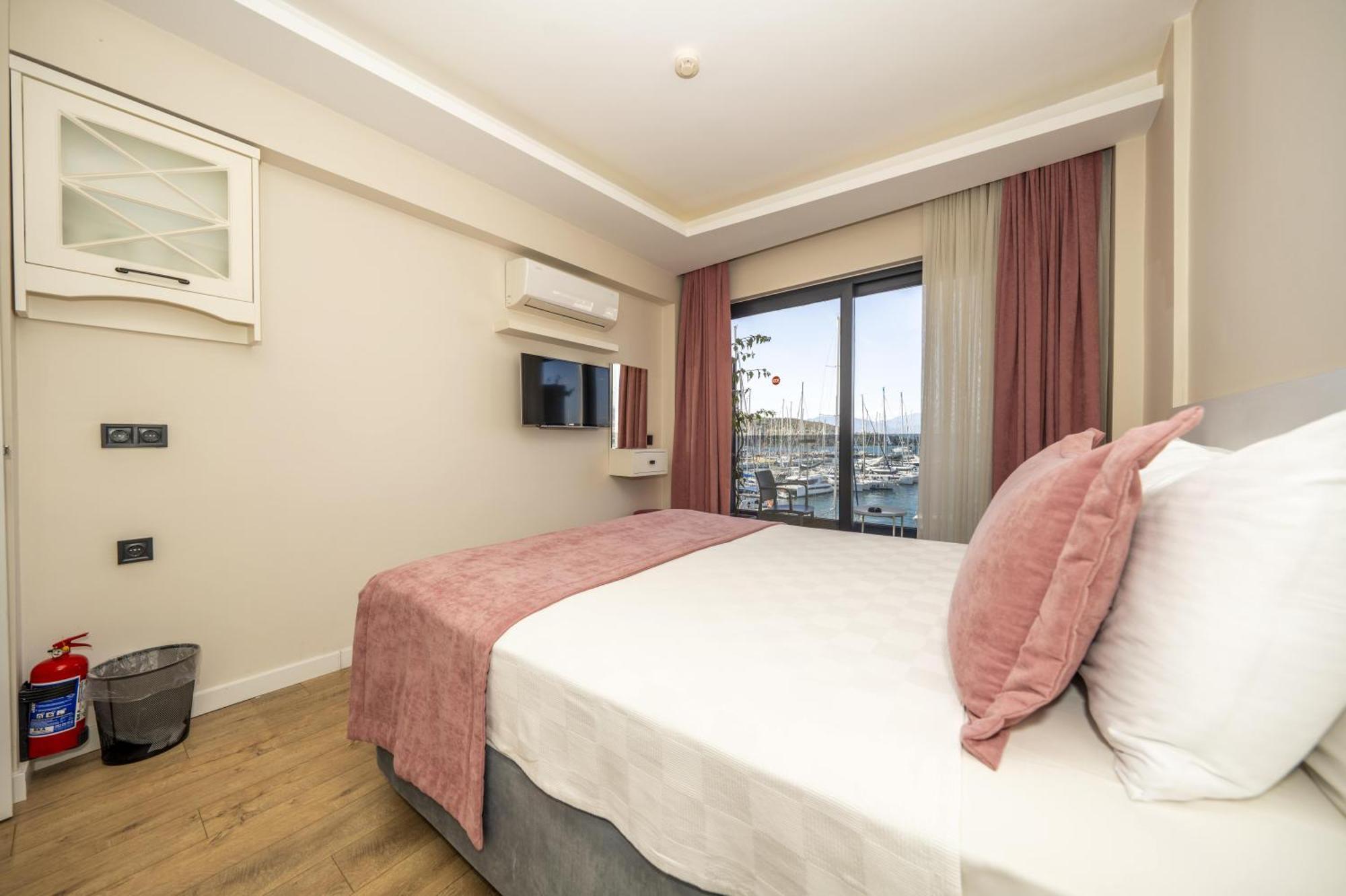 Ece Marina Suit Fethiye Exterior foto
